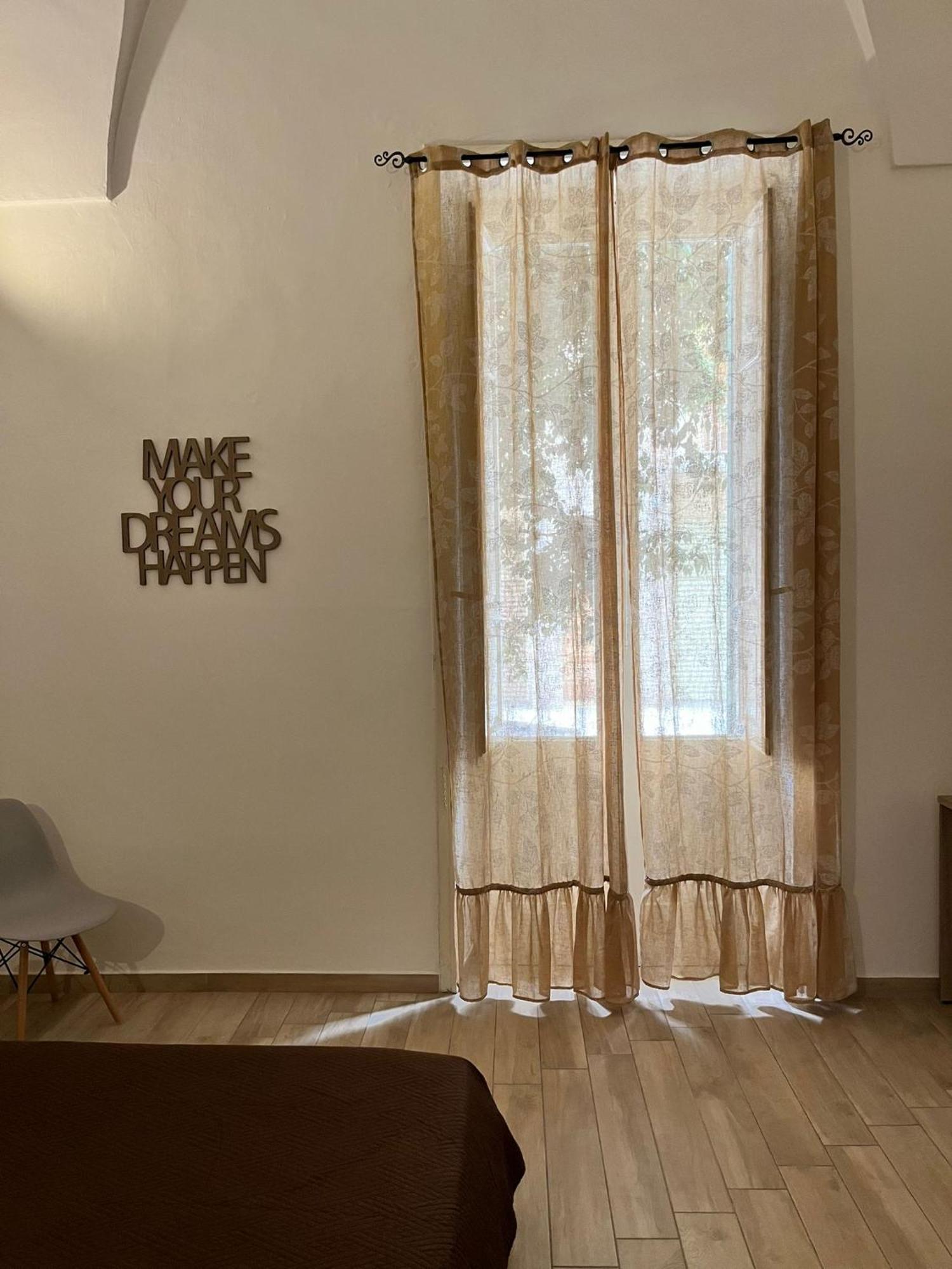 O' Sole Mio Rudiae * Lecce